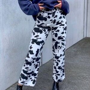 SHEKOU "Let's Moo-ve” High Rise Wide Leg Cow Print Western Jeans Size Small